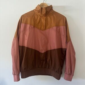 Closed light weight jacket